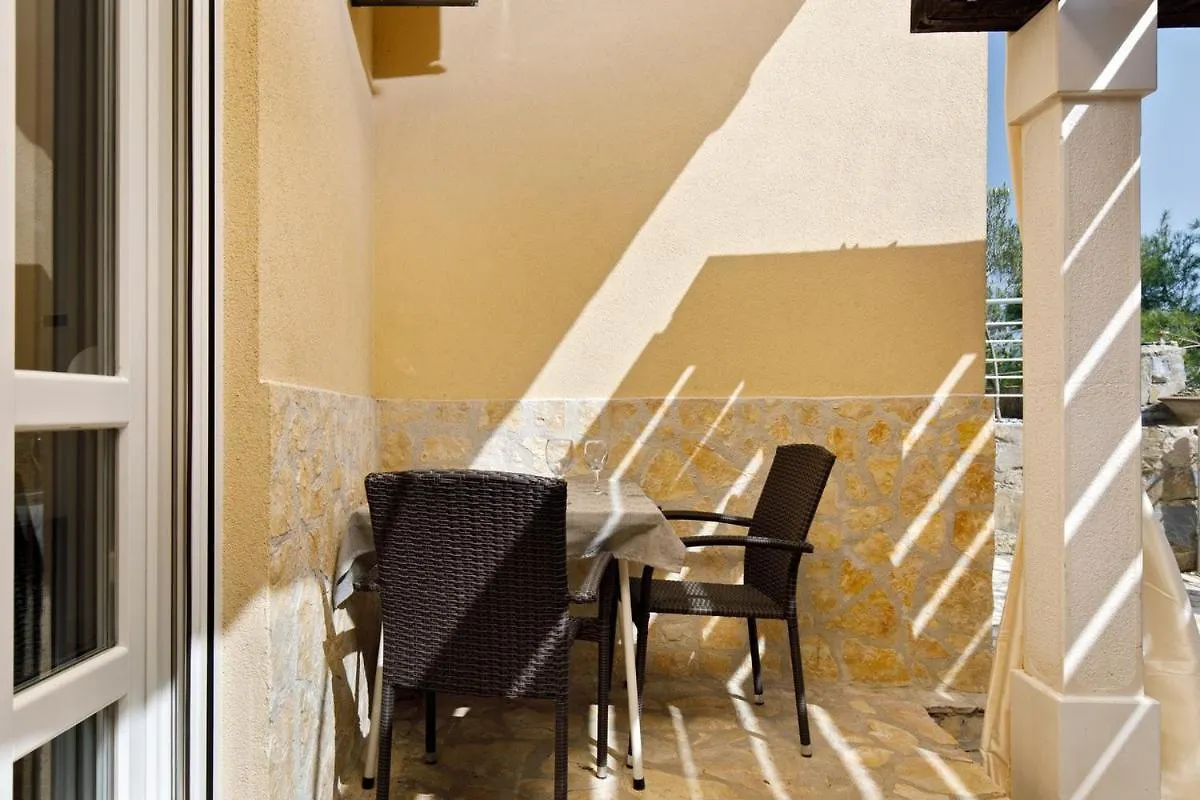Ark Beach Apartments Σπλιτ