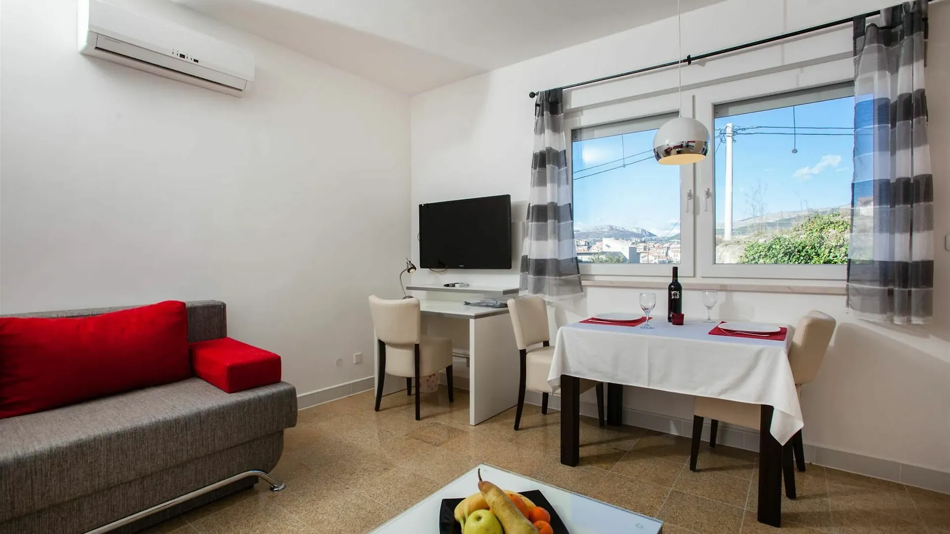 Ark Beach Apartments Split