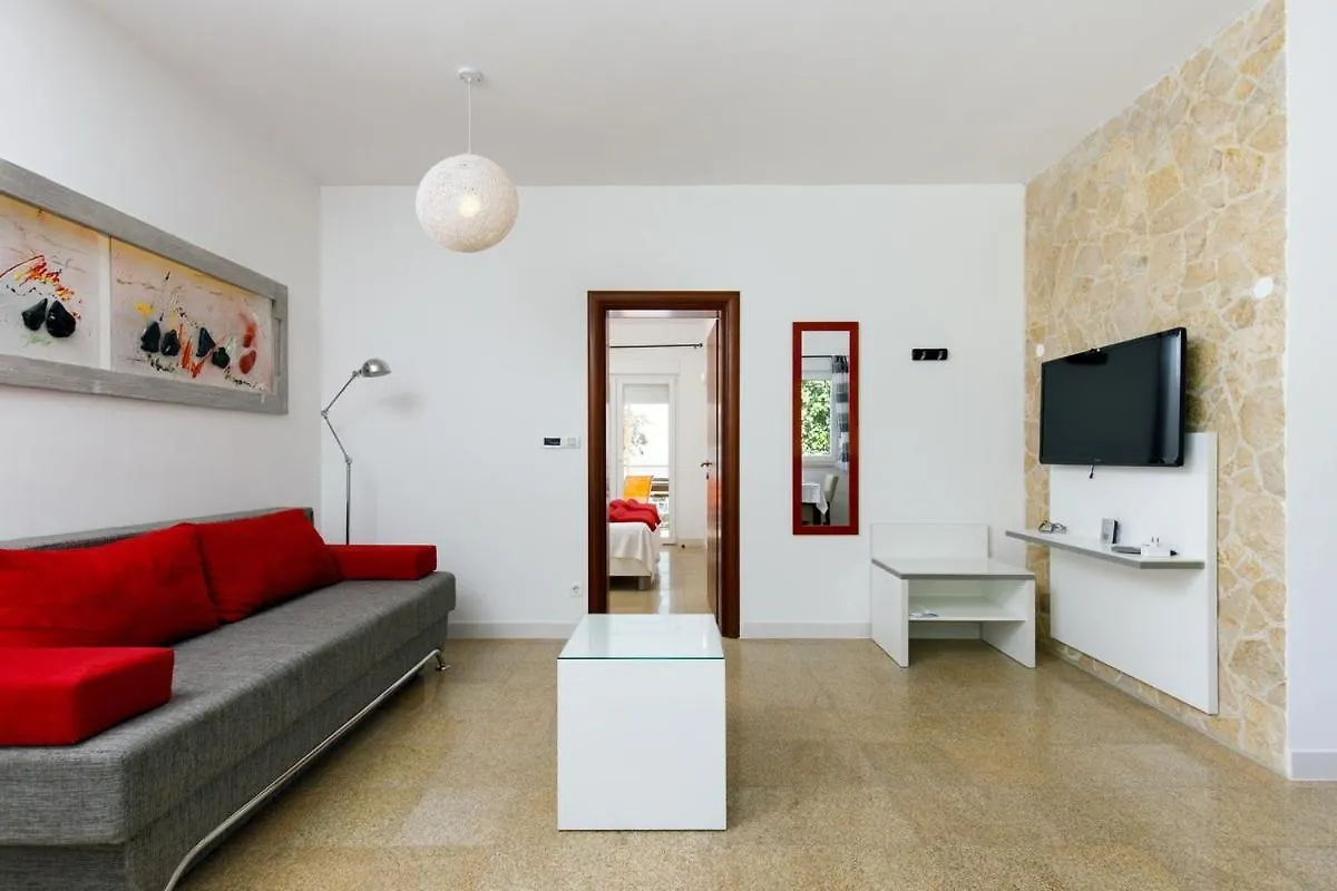 Ark Beach Apartments Split