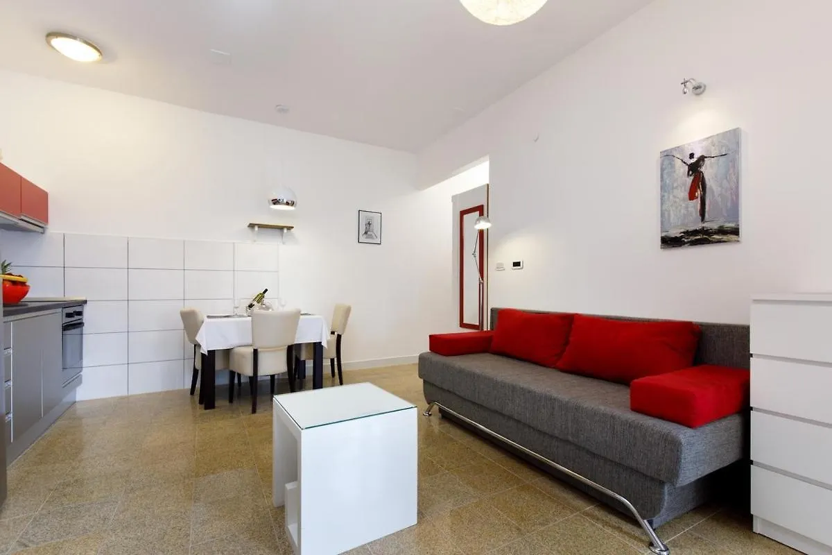Ark Beach Apartments Split